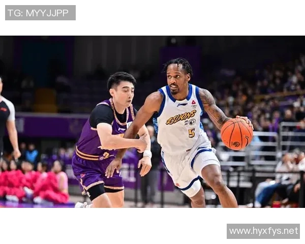 CBA福建对阵广厦精彩比赛录像回放全程回顾与分析 CBA福建对阵广厦精彩比赛录像回放全程回顾与分析